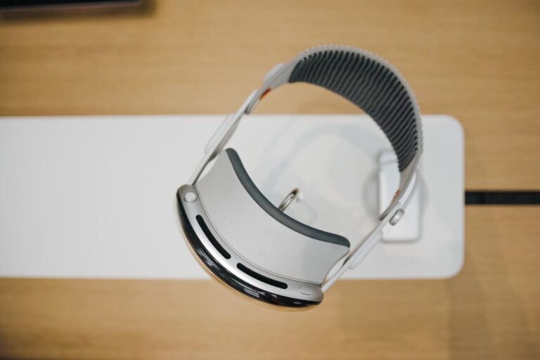 Top 10 Must-Have Smart Gadgets for Every Tech Lover